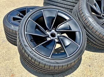 NEW 4 20” 2025 Model 3 Performance Warp Wheels Staggered 20" SENSORS Pirelli Performance Tires