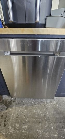 Samsung Dishwasher (WaterWall) With AutoRelease Door