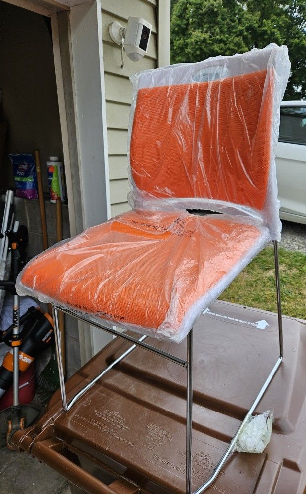 Adult/kids Chairs 4pc Set (Orange)