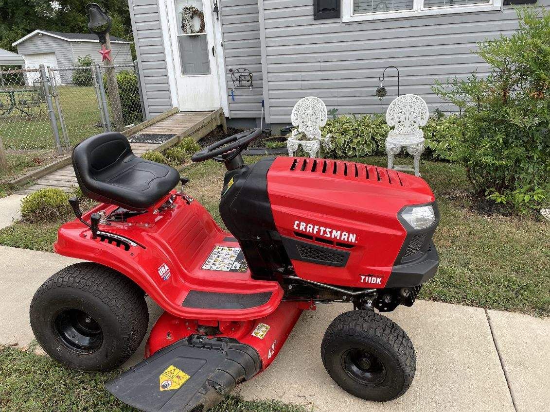 Craftsman T110K Riding Lawn Mower