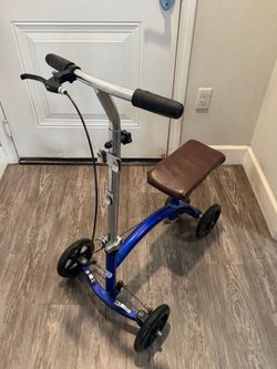 KneeRover Knee Scooter