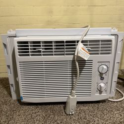 GE Window AC Unit