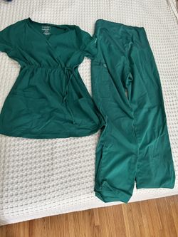 Hunter Green Pregnancy Scrubs