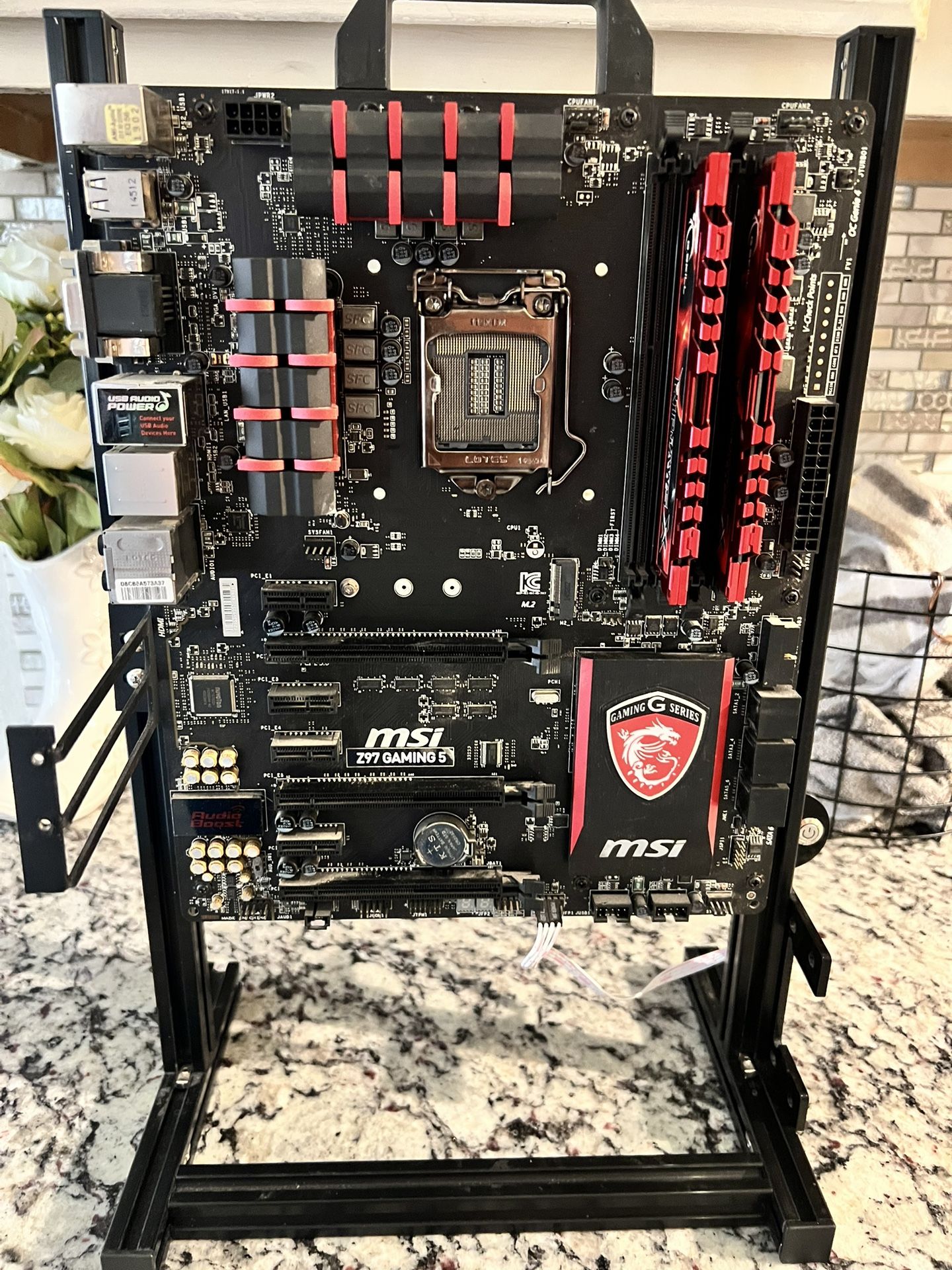 MSI Gaming 5 Motherboard LGA 1150