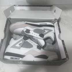 Jordan 4 Military Blacks 