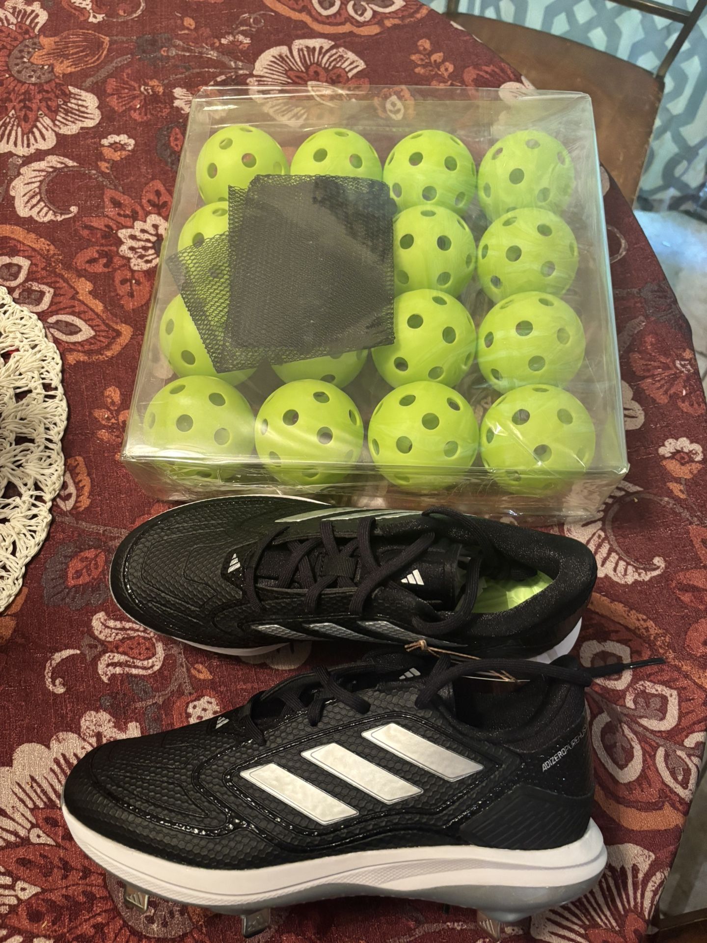 Women’s Softball Cleats