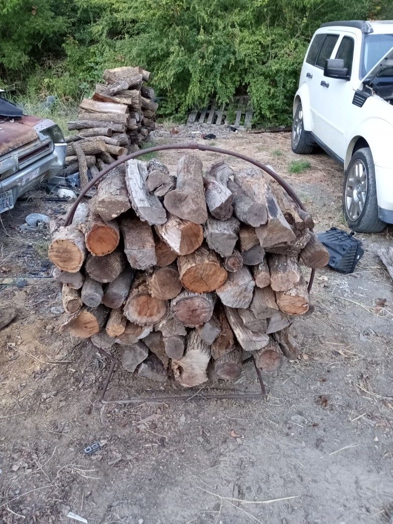 Mesquite, Pecan And Oak Barbecue Wood
