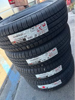 Tengo un Sat de llantas en muy buenas condiciones marca HANKOOK KINERGY ST 215/70R15 instalación y balanceo por el mismo precio $390