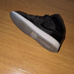 Jordan AJ 1 Mid SE PURPLE/WHITE/BLACK