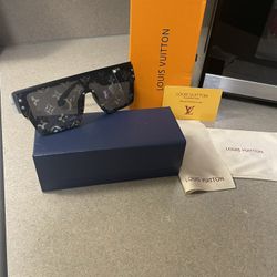 LV Sunglasses 