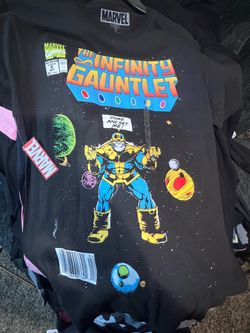 Infinity gauntlet shirt medium