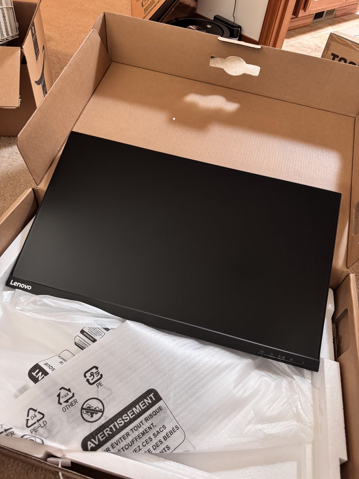 Lenovo 27” Monitor