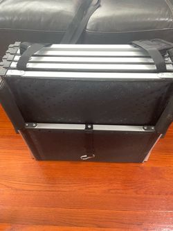 Folding dog steps for vehicle