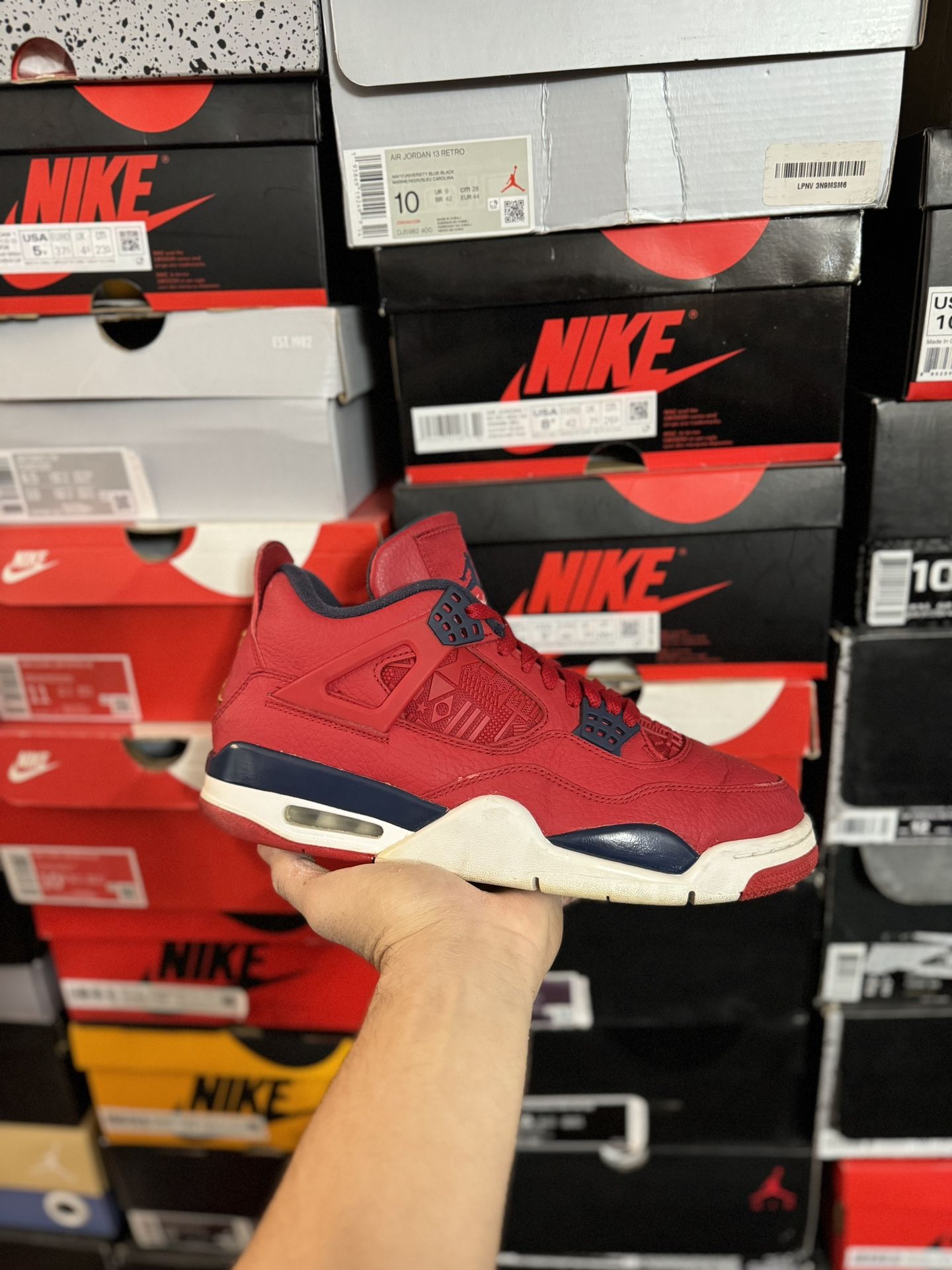 Jordan FIBA 4s size 9 USED But Clean