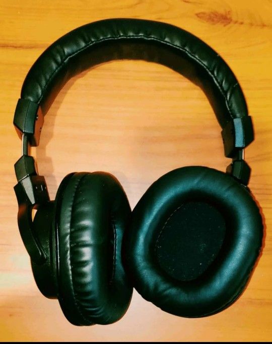 Lyx Headphones