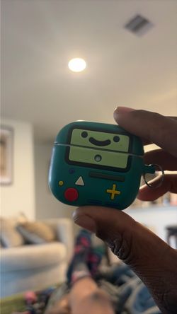 Air pods 4 with case