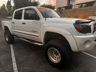 2005 Toyota Tacoma double cab short bed