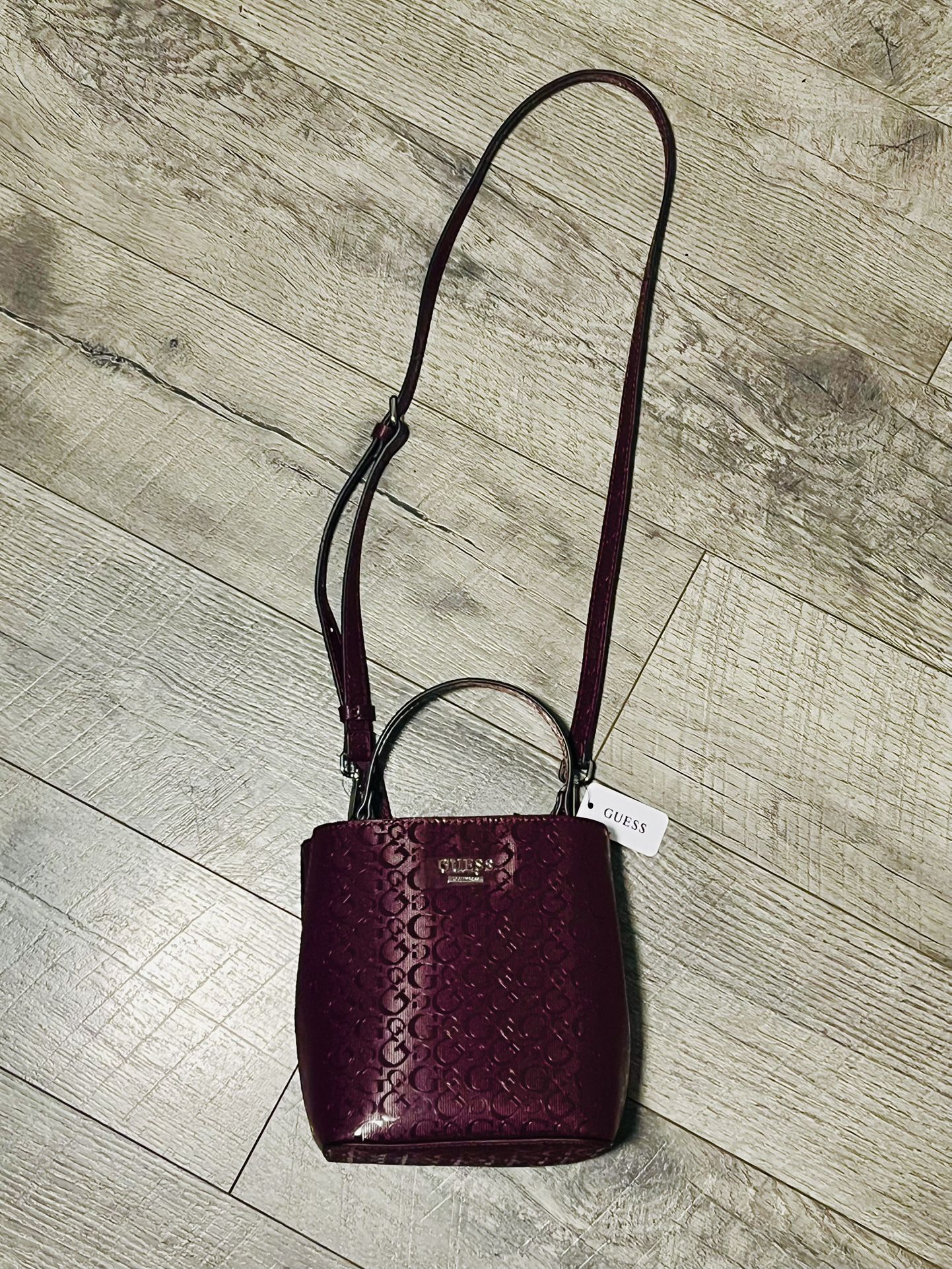 NEW BURGUNDY GUESS PURSE