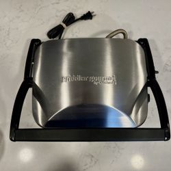 Like new Cuisinart Griddler 5 in 1 ( Grill/sear , Panini, Griddle) 