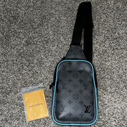 Louis Vuitton Sling Bag 