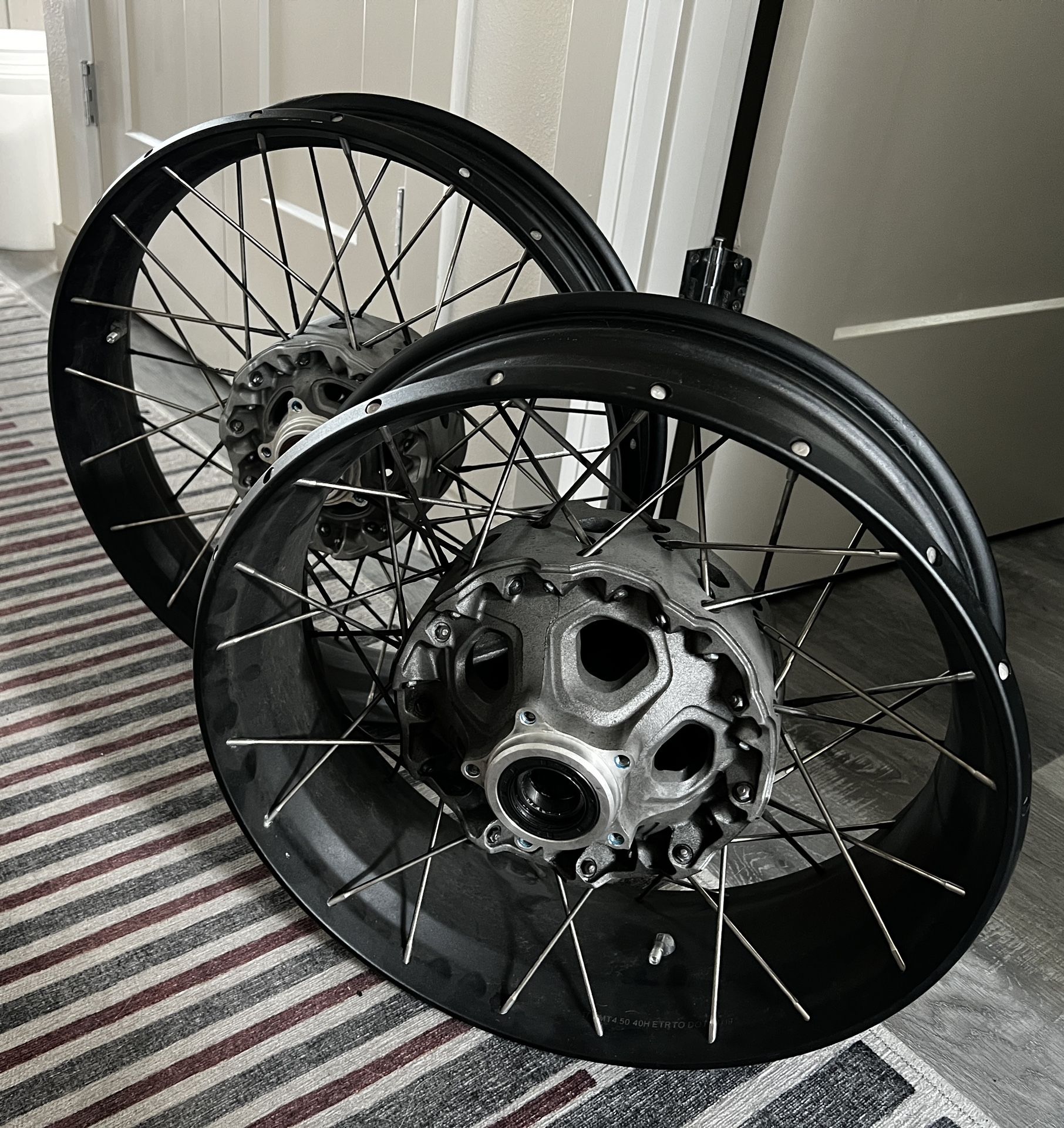 Tubeless Spoked Wheels From Ducati Multistrada 950S