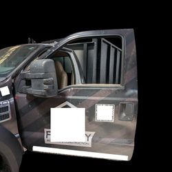 OEM Left Driver Door Ford F-450, 08 (Fits F-250, F-350, F-450, F-550, 08-16) Complete Door