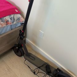 Max shot Electric Scooter Barely Used