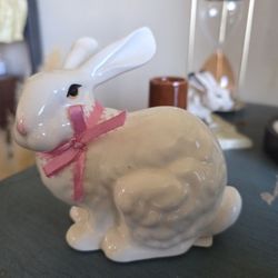Precious Vintage Porcelain Bunny
