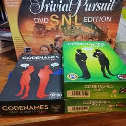 Board trivia Games Trivial PURSUIT CODENAMES NEW !!