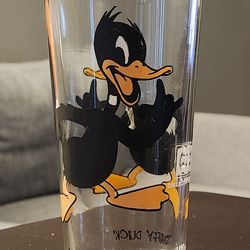 1973 Vintage Looney Tunes Pepsi Collector Glass Daffy Duck 16 oz