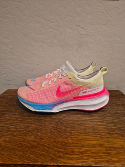 Nike ZoomX Invincible Run 3 Athletic Running Shoes 
Women's Size US 8.5