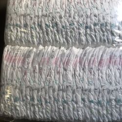 Kirkland Diapers Size 4 Open Bag 60ct