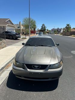 2001 Ford Mustang