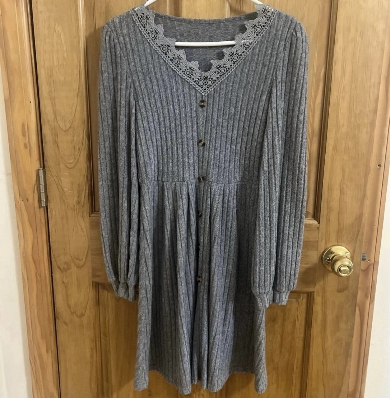New women’s clothing grey dress size small