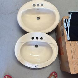 American standard Ivory Sinks