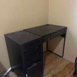 Office Desk & Rolling Chair 