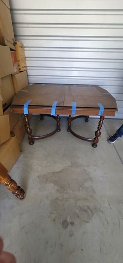 150 Years Old ANTIQUE DINING TABLE, NEEDs Tlc