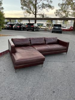 Pottery Barn Leather Chaise Sectional ( Can Deliver For $10 )