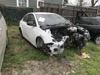 2012 Chevy Cruze Parts no motor
