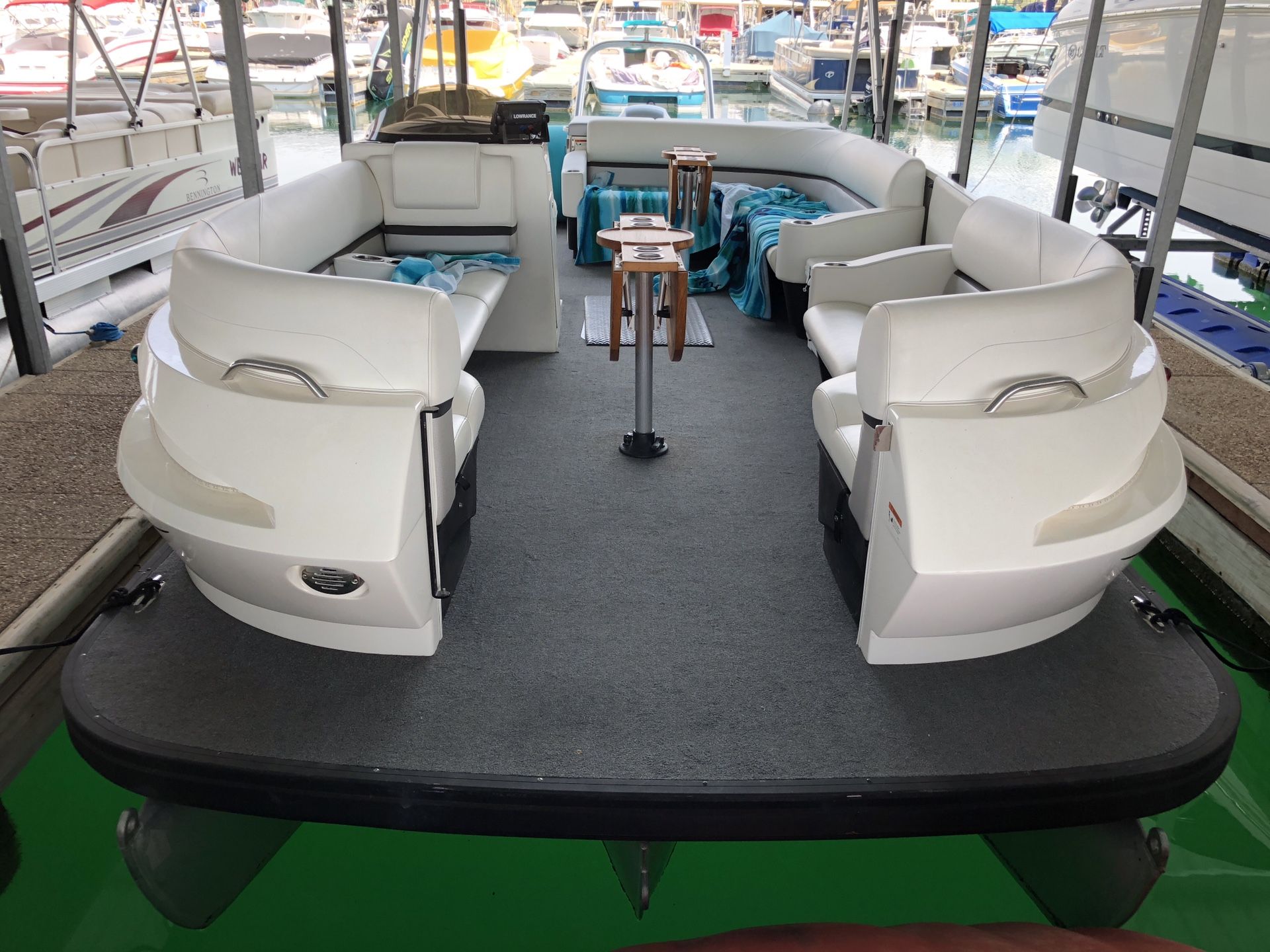 2015 Larson Escape RT2400 Tritoon Pontoon Boat