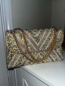 Crystal Pearl Embellished Chain Shoulder Bag