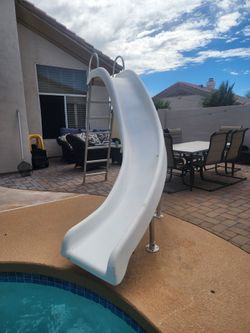 Pool slide 🛝