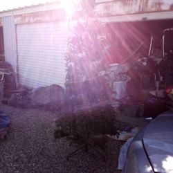 9ft Prelit Christmas Tree 