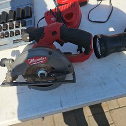 Milwaukee Fuel Circular Saw 12V
