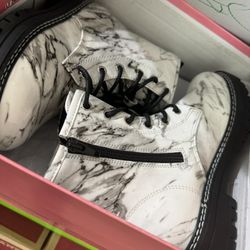 Girls Size 2 Boots