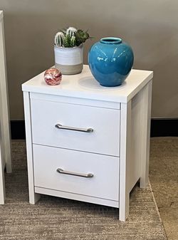 2-Drawer Nightstand