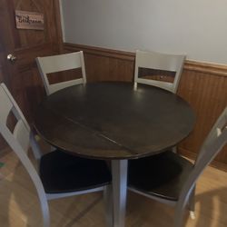 Kitchen Table And Chairs 