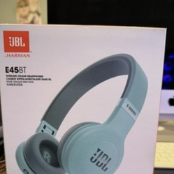 JBL Harman Bluetooth Headphones