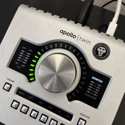 Universal Audio Apollo Twin UAD-2 SOLO – Black Lion Audio Mod