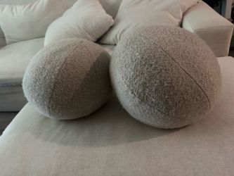 Decorative house pillows